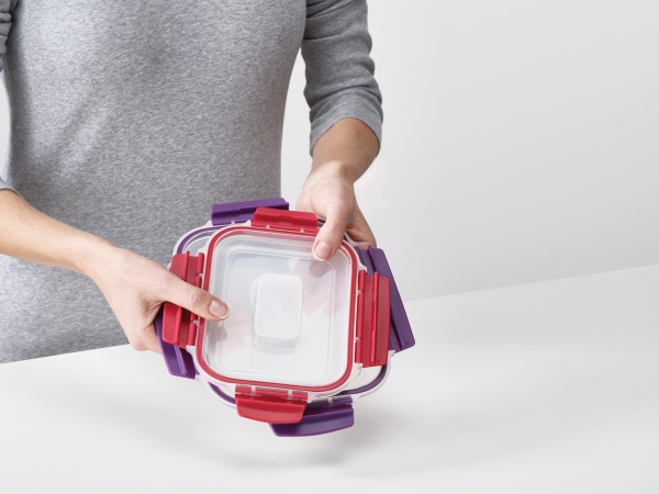 Набір контейнерів для харчових продуктів 4 шт. Nest Lock пластик 1000678 Joseph Joseph