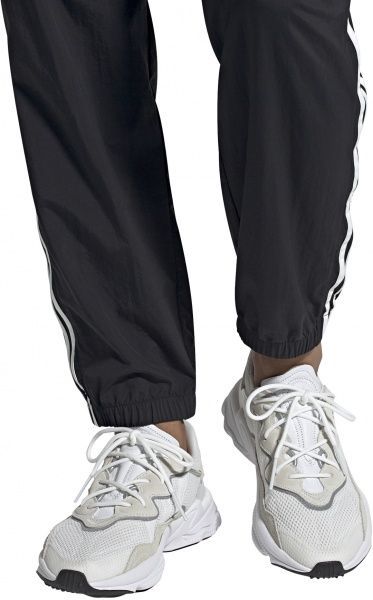 Кроссовки Adidas OZWEEGO EE6464 р.UK 10,5 белый