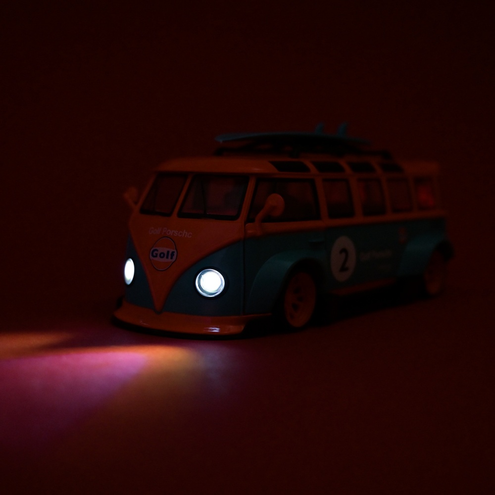 Машинка Автопром 1:24 Volkswagen T1 Bus AP7751