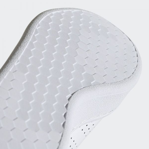 Кроссовки Adidas ADVANTAGE BOLD EF1034 р.5,5 белый