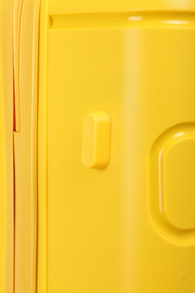 Чемодан 97 л желтый XY22100 70х48х29 ABS 