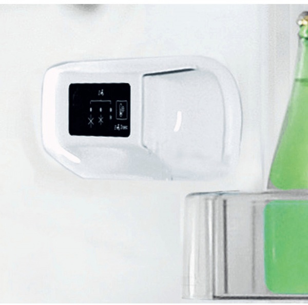 Холодильник Indesit LI6S1EW