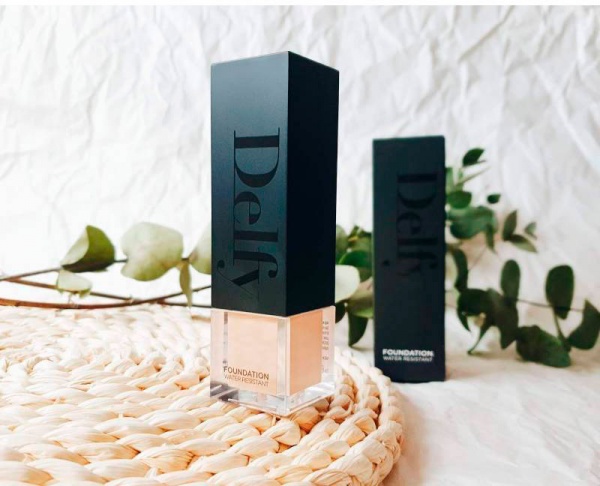 Крем тональний Delfy Foundation Water Resistant 10 natural 35 мл