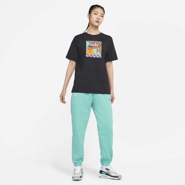 Футболка Nike W NSW TEE BF AIR LOOM DN5882-010 р.M чорний