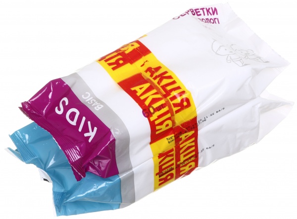 Набор влажных салфеток Basic акционный 2 упаковки 100 + 60 шт.