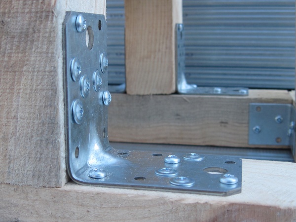 Кутник універсальний посилений Profstal рівносторонній 120x120x90 мм 2,5 мм (1шт.)