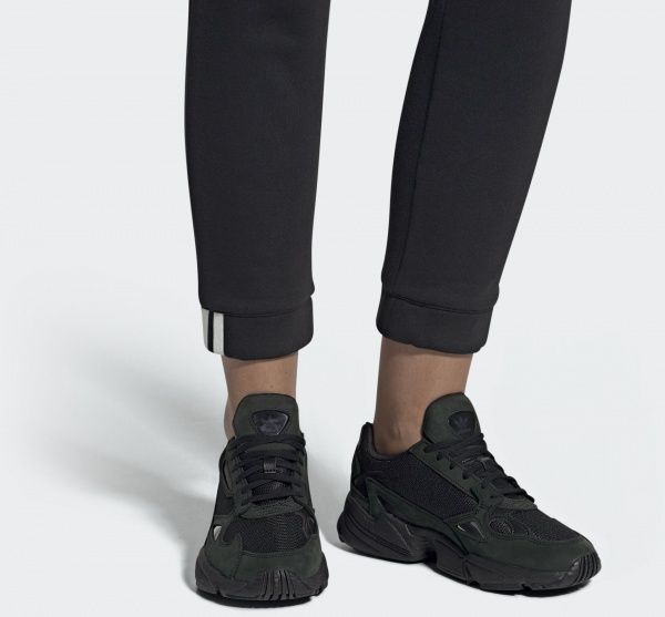Кроссовки Adidas FALCON W G26880 р.UK 4