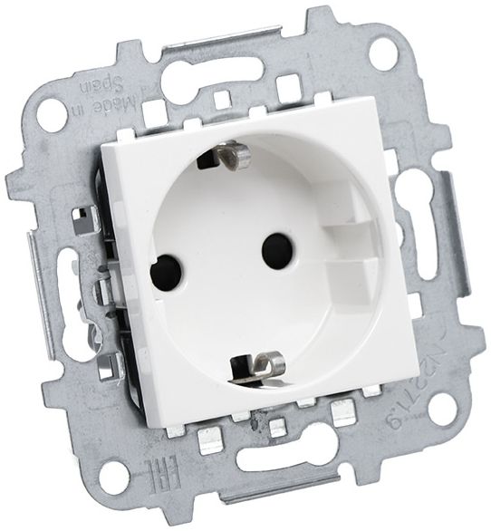 Розетка с заземлением ABB Zenit SCHUKO 16 А 250 В без шторок белый N2288 BL Z