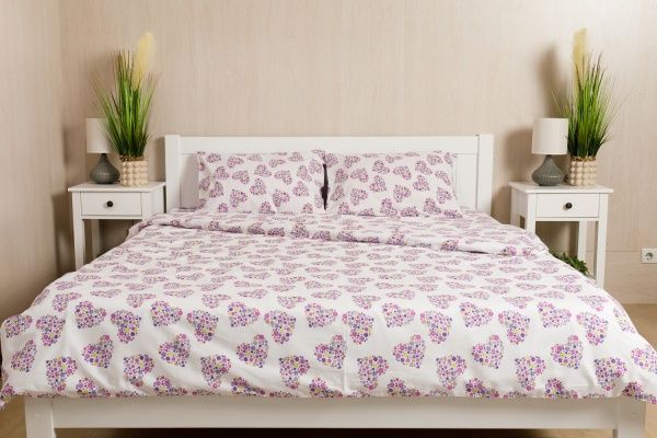 Комплект постільної білизни Великі серця євро білий із різнокольоровим Rigel 