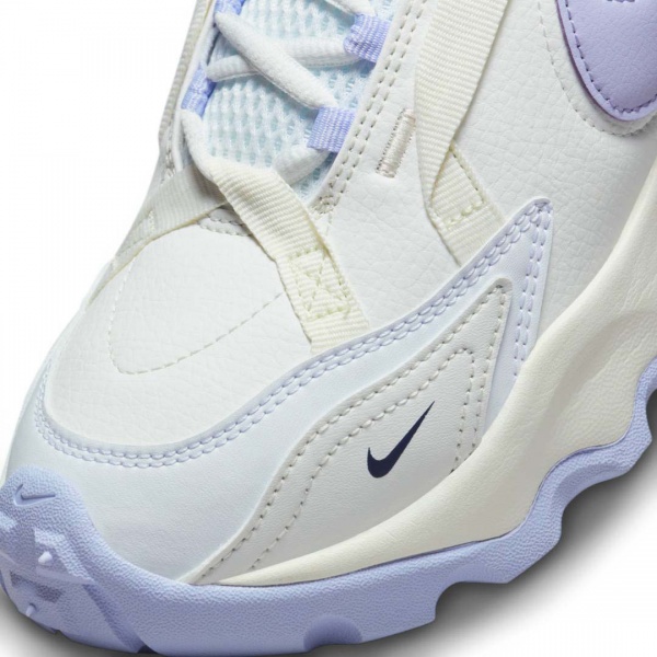 Кроссовки Nike TC 7900 PRM FD0385-121 р.37,5 белый