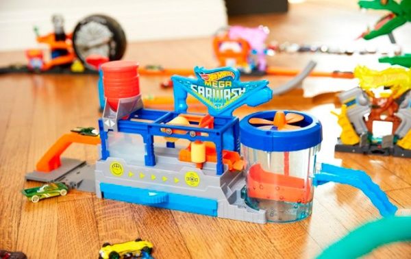 Ігровий набір Hot Wheels Шалена автомийка FTB66