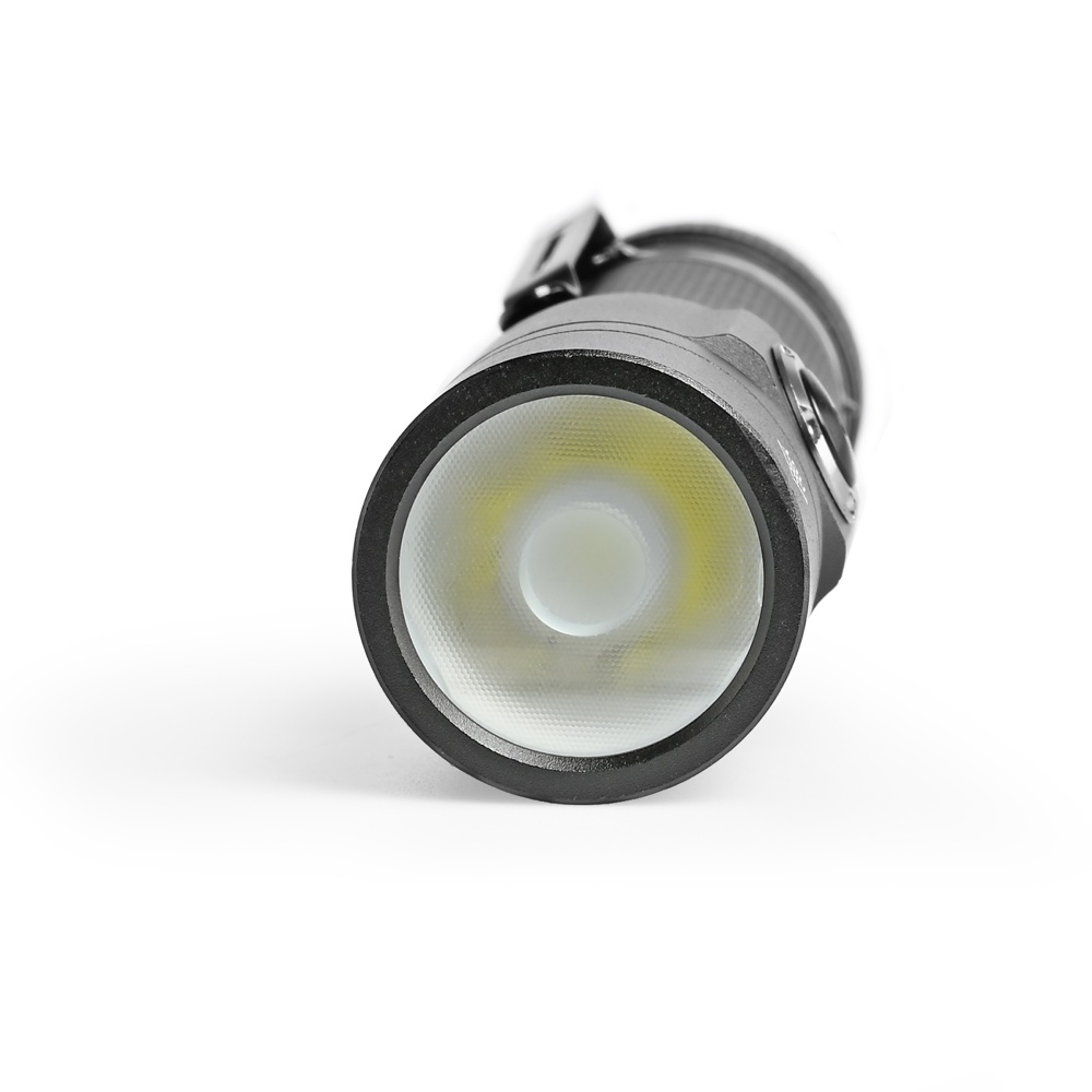 Светодиодный фонарик Videx VLF-A353 900 Lm черный 28359