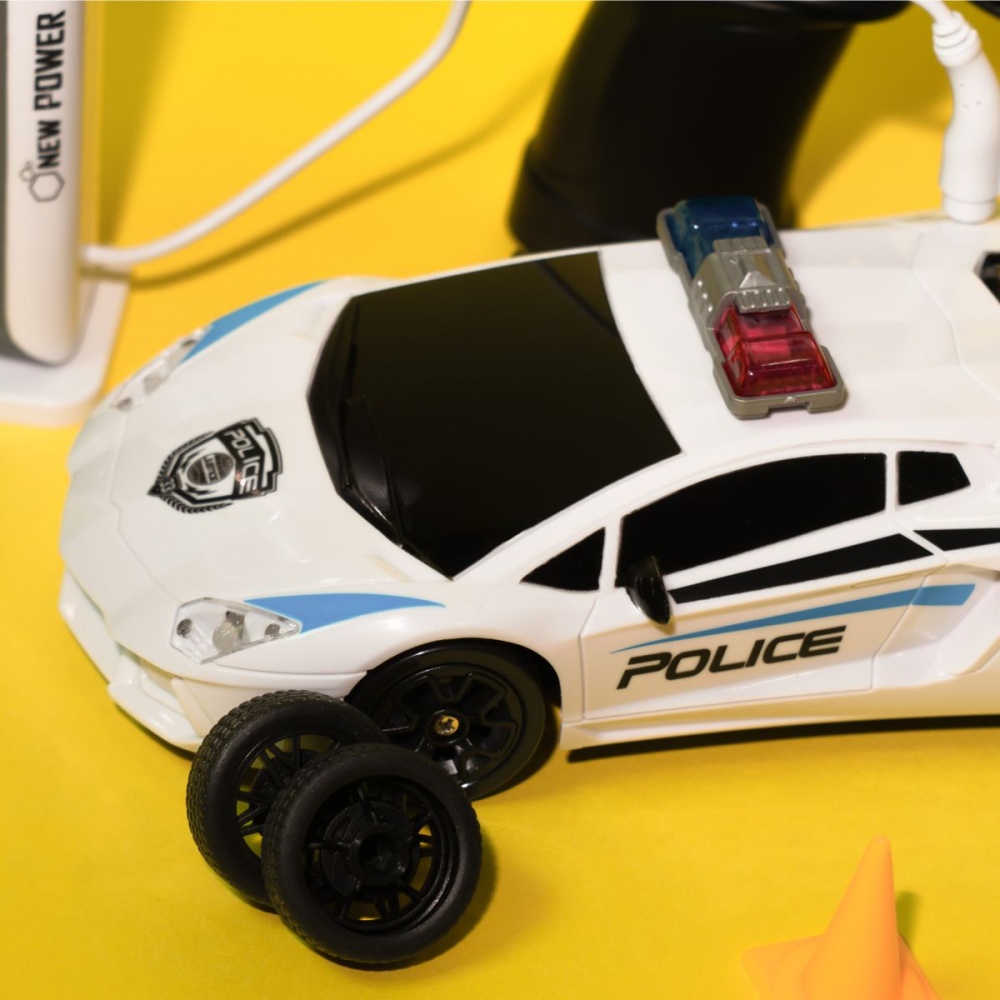 Игрушка на радиоуправлении OTAMANKO Дрифт-машинка 4x4 Drift Race белая 1:24 532.02.40