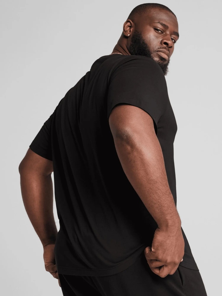 Футболка Puma ESS Small Logo Tee 68253801 р.L чорний