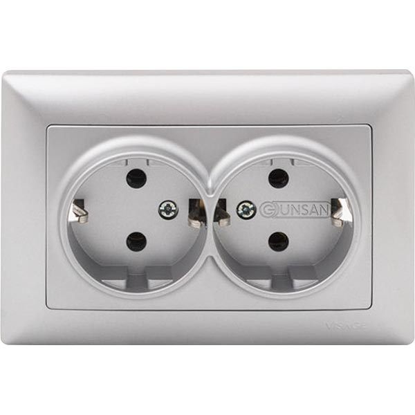 Розетка двойная с заземлением Gunsan Visage без шторок серебряный VS 28 15 150