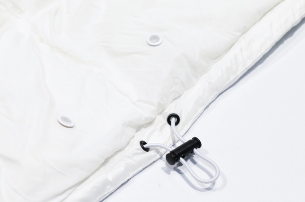 Пуховик EA7 6LPB10-PN5ZZ-1100 р.L белый