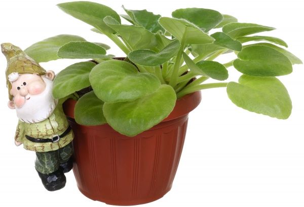 Фигура садовая в форме гнома 55x50x120 мм