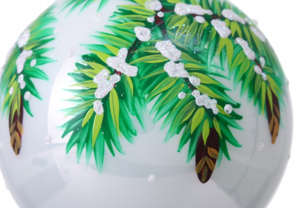 Шар новогодний сосновая ветвь с рисунком d 80 мм белый