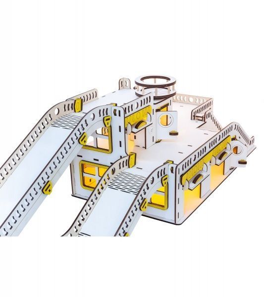 Гараж Good Play 32х57х27 см Гоночная база с подсветкой G 002