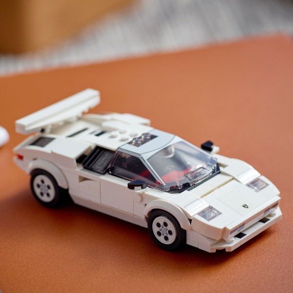 Конструктор LEGO Speed Champions Lamborghini Countach 76908