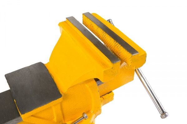 Тиски MASTERTOOL слесарные поворотные 125 мм 07-0212