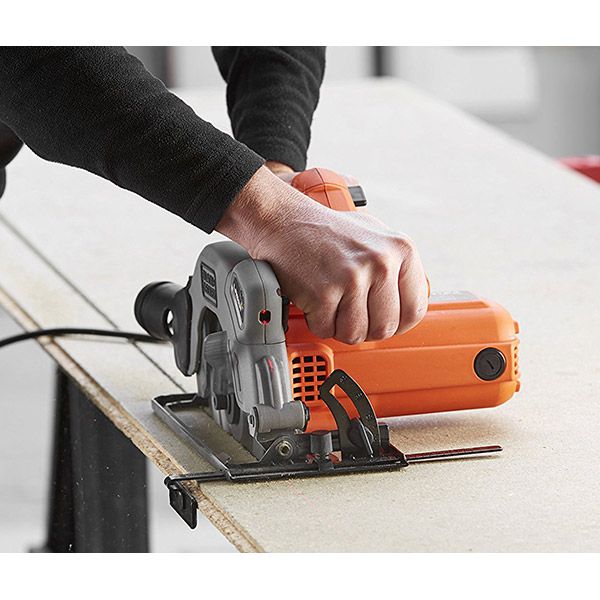 Пилка дискова Black+Decker CS1250L