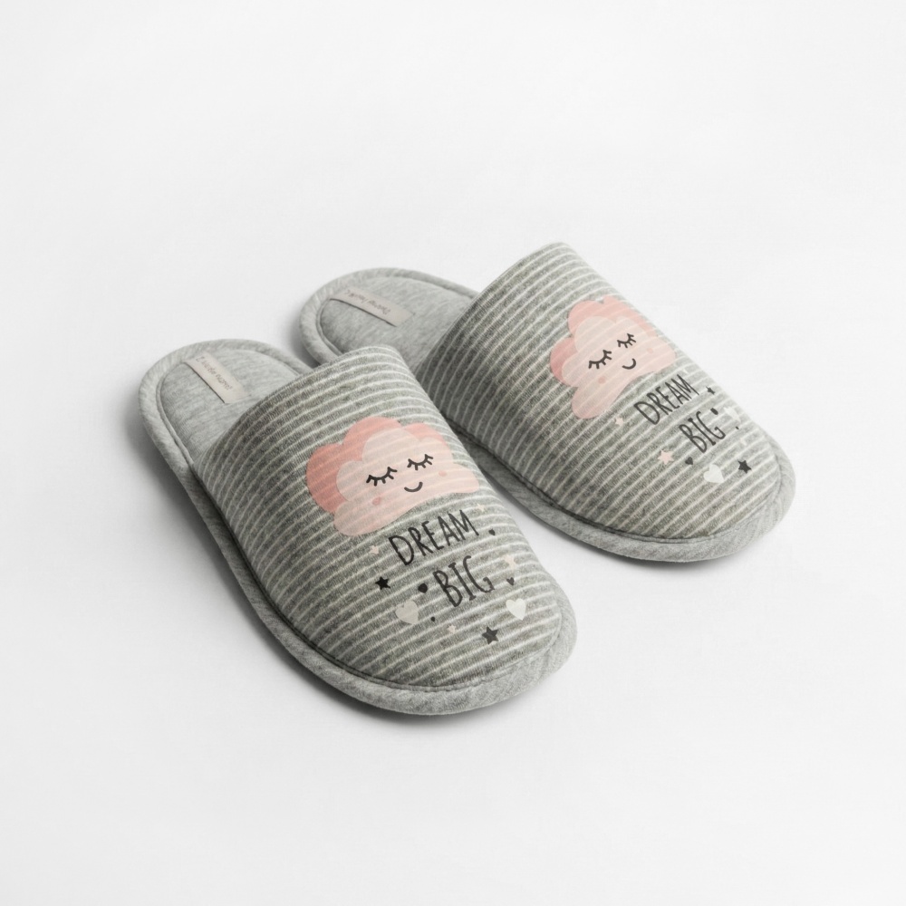 Тапки домашние Twins закрытые с наклейкой р.38/39 светло-серый