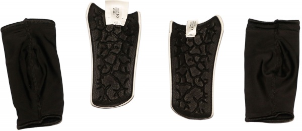 Щитки футбольные Adidas PRED SG LGE р. S красный GS4094