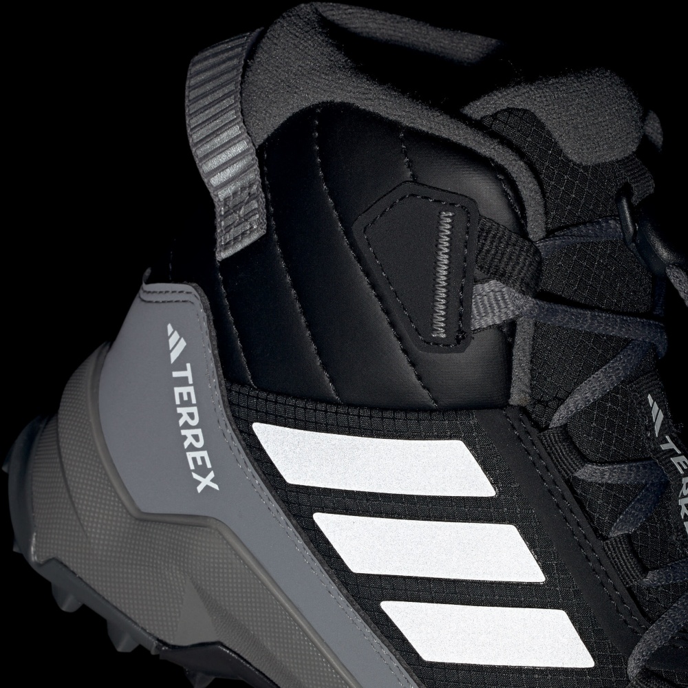 Чоботи для хлопчиків Adidas TERREX AX4R CW+ MID JH5490 розмір 33,5 чорний
