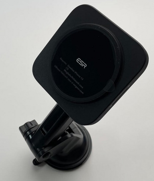Автотримач ESR з бездротовою зарядкою HaloLock™ Dashboard MagSafe для iPhone 13 |12 чорний