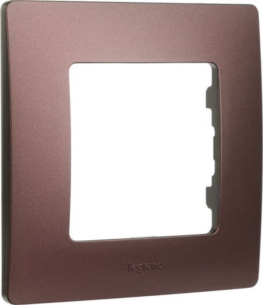 Рамка Etika 672561 универсальная сливовый