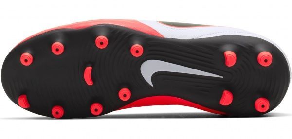 Бутси Nike JR LEGEND 8 CLUB FG/MG AT5881-606 р. 3,5Y чорний