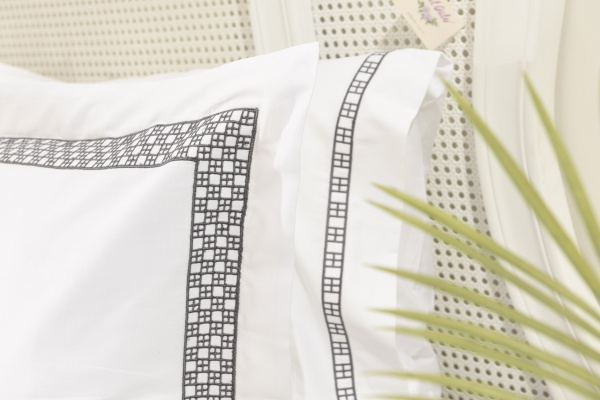 Комплект постільної білизни Veronica 2 білий із графітовим Gul Guler 