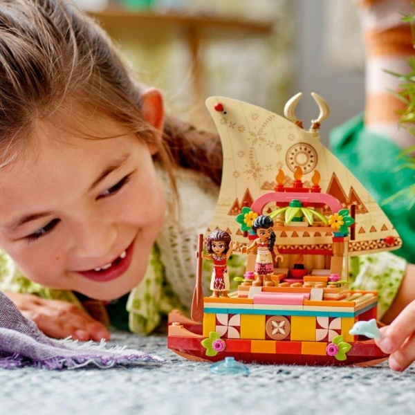 Конструктор LEGO ǀ Disney Пошуковий човен Ваяни 43210