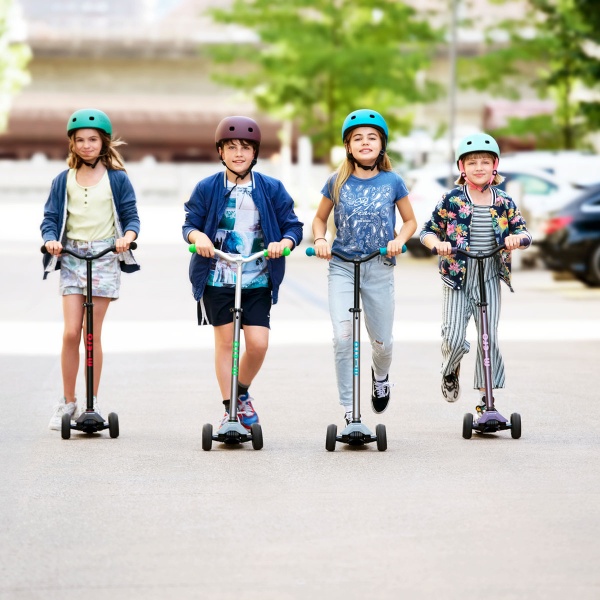 Самокат Micro Maxi PRO Deluxe чорний із червоним MMD087 