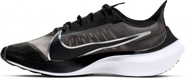 Кросівки Nike WMNS NIKE ZOOM GRAVITY BQ3203-002 р.US 8 чорний