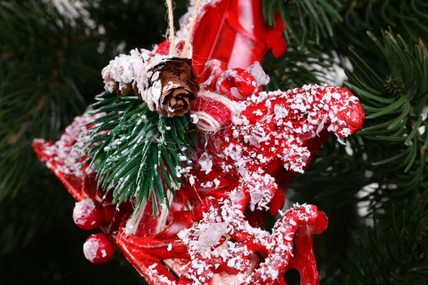 Декоративна підвіска Санчата з декором 14 см червоний NY21064