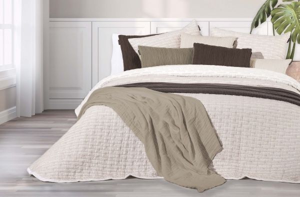 Покрывало Tucan685/07 235x260 см Manterol белый с бежевым 