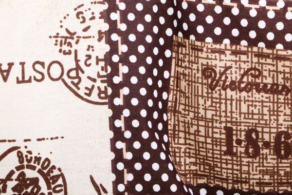 Підстилка Теремок овальна №5 75x65x7 см