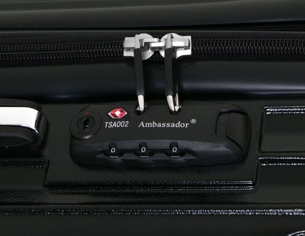 Чемодан Ambassador на 4 колесах M черный A8573 