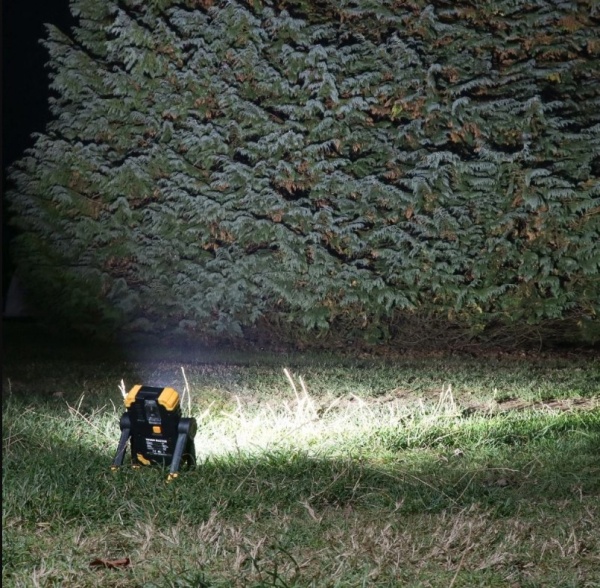 Фонарь прожекторный Tough Master TM-WLP15S