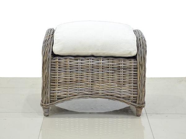 Кресло ротанговое Cruzo Винг с пуфом серый 