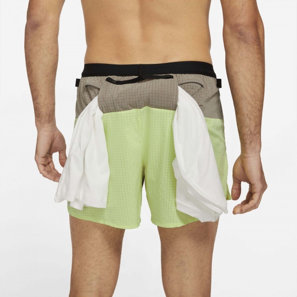 Шорти Nike M NK DF TRAIL FLX STRD SHRT 5 CZ9052-736 р. L сірий