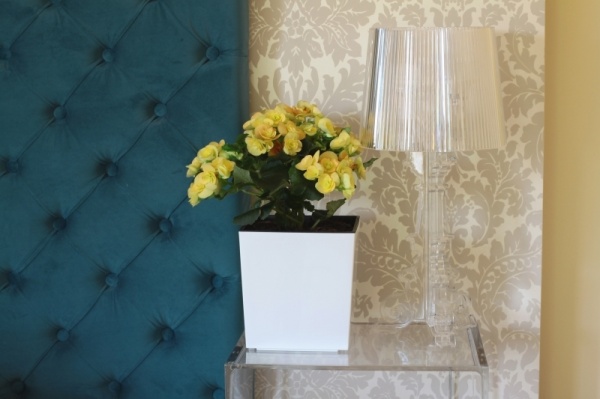 Кашпо пластиковое Ламела Юка 30x30 см квадратный 20 л белый 