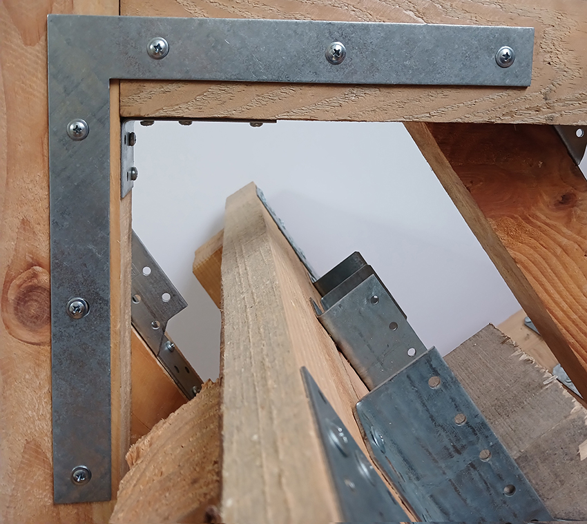 Кутник віконний оцинкований Profstal L-подібні 300x300x40 мм 3 мм 1 шт. білий цинк