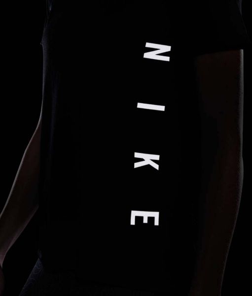 Футболка Nike W NK RUN DVN MILER SS TOP GX DA1246-010 р.S чорний