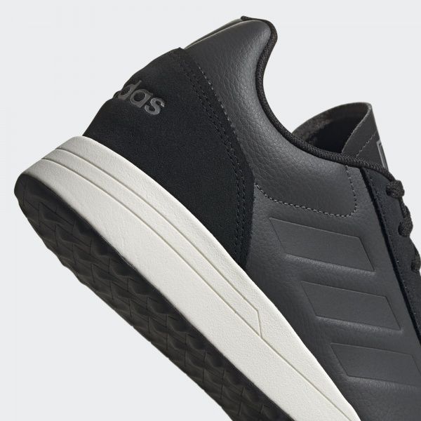 Кросівки Adidas RUN70S EE9865 р.8 світло-сірий
