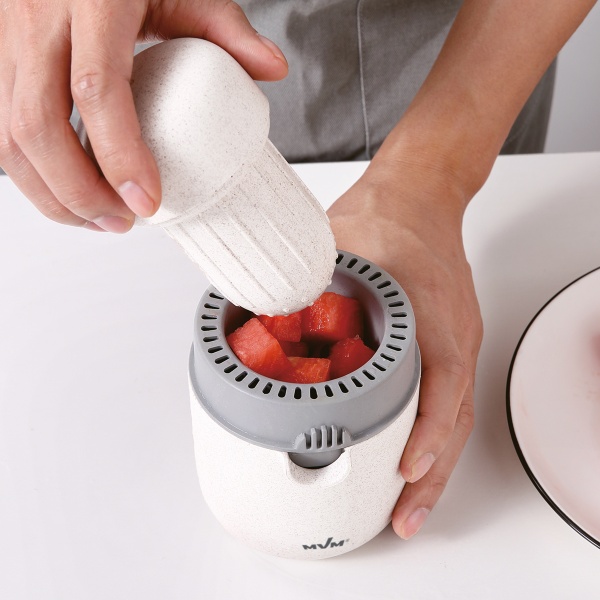 Соковыжималка для цитрусовых KP-06 WHITE MVM