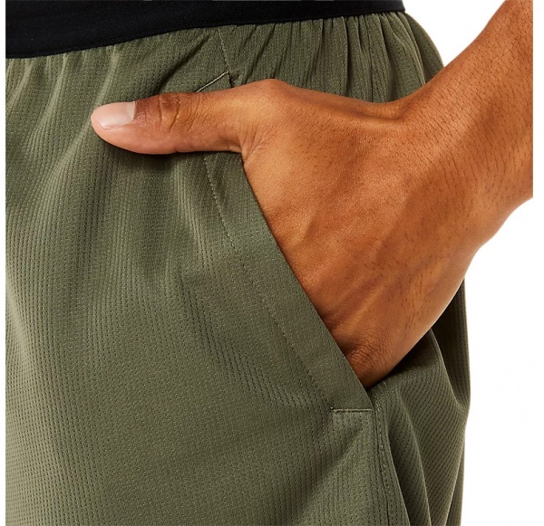 Шорти Asics 9IN TRAINING SHORT 2031D125-300 р. L зелений