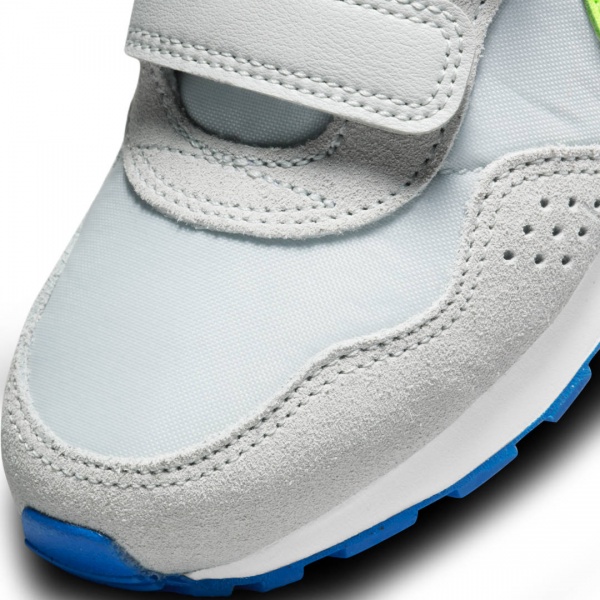 Кросівки Nike MD Valiant CN8559-015 р.US 2Y сірий